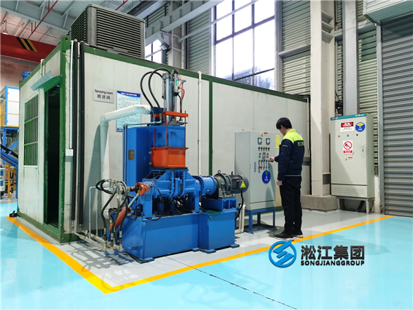 DLK52直臂云梯消防車防拉脫橡膠接頭